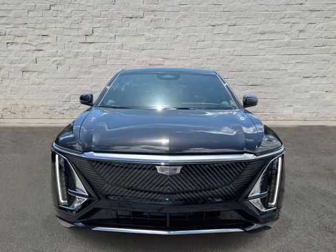 New 2025 Cadillac Lyriq Luxury image 8