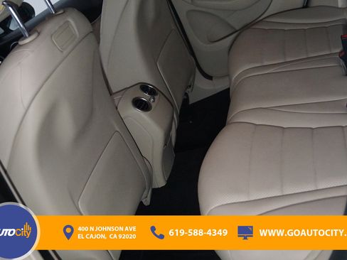 Used 2019 Mercedes-Benz GLC 300 image 16