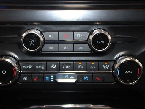 New 2026 Ford F350 Lariat AWD/4WD image 39