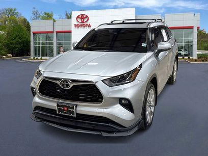 Used 2021 Toyota Highlander Limited