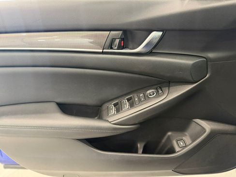 Used 2021 Honda Accord Sport image 9