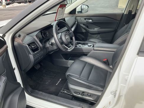 Certified 2023 Nissan Rogue SV w/ SV Premium Package image 11