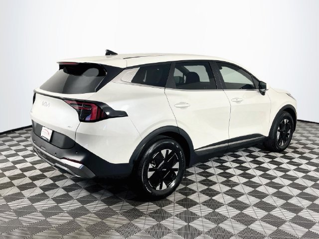Used 2026 Kia Sportage LX FWD image 9