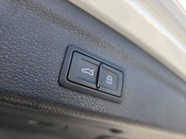 Used 2020 Audi Q3 2.0T Premium Plus w/ Premium Plus Package AWD/4WD image 15