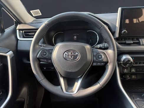 Used 2024 Toyota RAV4 XLE w/ Convenience Package AWD/4WD image 12