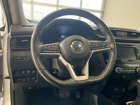 Used 2019 Nissan Rogue SL image 14