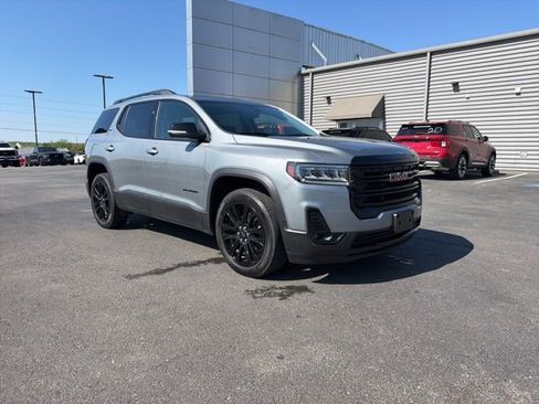 Used 2023 GMC Acadia SLT w/ Elevation Edition image 2