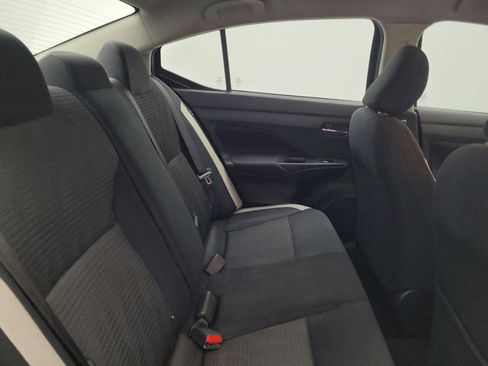 Used 2021 Nissan Versa SV FWD image 19