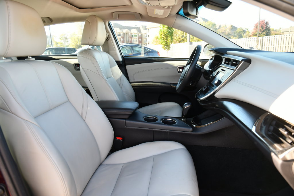 Used 2018 Toyota Avalon XLE Premium FWD image 35