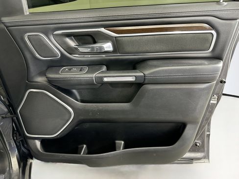 Used 2022 RAM 1500 Laramie AWD/4WD image 31