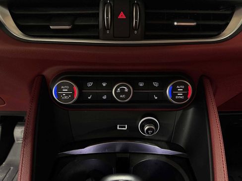 Used 2019 Alfa Romeo Stelvio Ti image 20