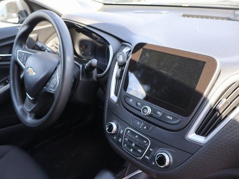 Used 2023 Chevrolet Malibu LT image 9