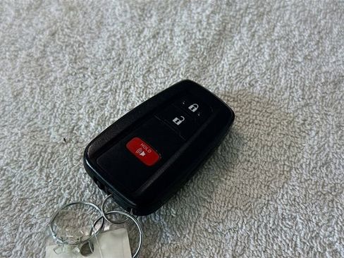 Used 2023 Toyota 4Runner TRD Off-Road Premium image 32