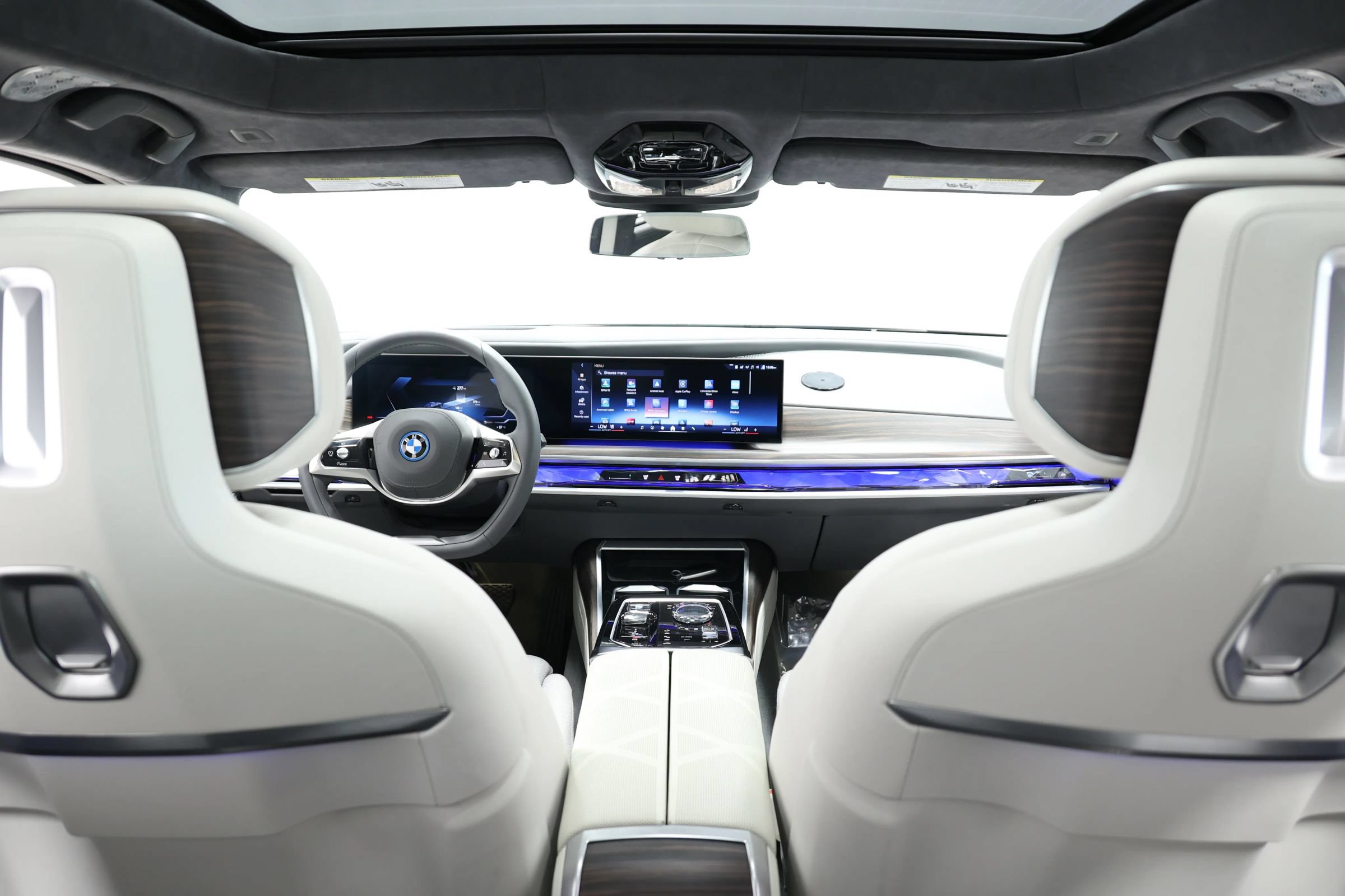 Used 2023 BMW i7 xDrive60 AWD/4WD image 23