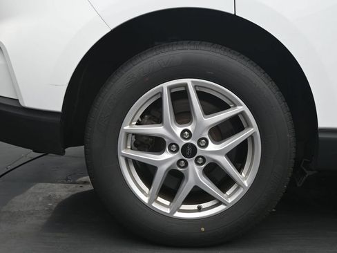 Used 2024 Ford Edge SEL AWD/4WD image 13