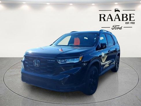 Used 2025 Honda Pilot Black Edition image 14