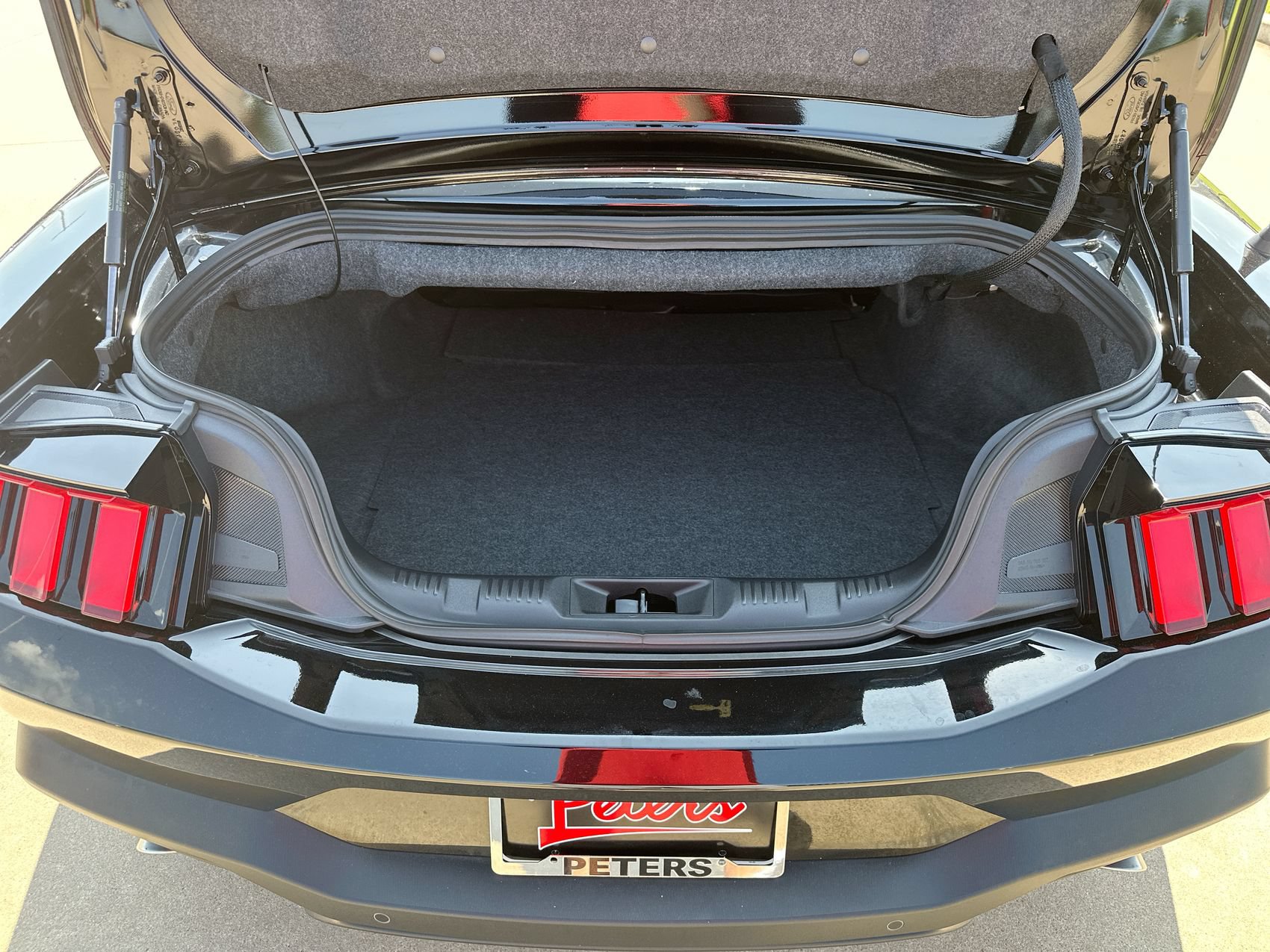 Used 2025 Ford Mustang Premium RWD image 23