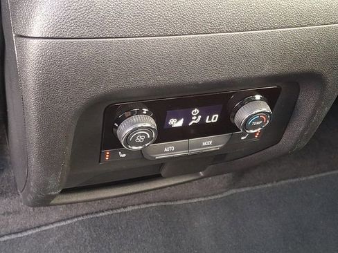 Used 2025 Chevrolet Traverse RS AWD/4WD image 12
