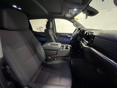 Used 2026 Chevrolet Silverado 1500 LT image 24