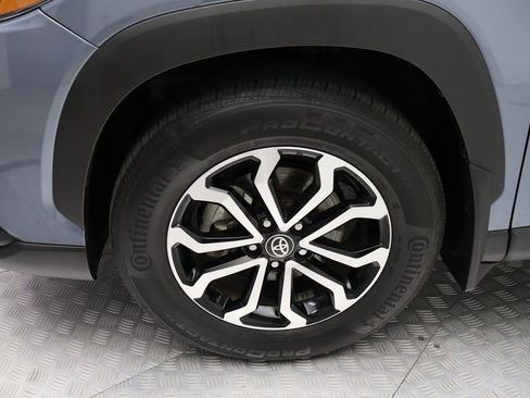 Certified 2023 Toyota Corolla Cross SE image 4