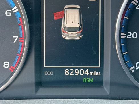 Used 2018 Toyota RAV4 XLE image 34