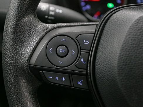 Used 2022 Toyota RAV4 XLE image 33