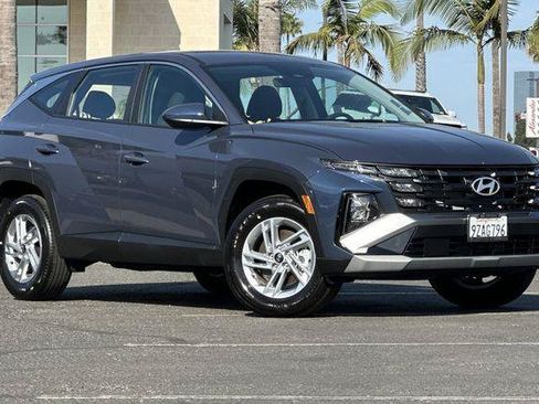 Certified 2026 Hyundai Tucson SE AWD/4WD image 2