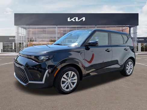 Certified 2024 Kia Soul LX FWD image 6