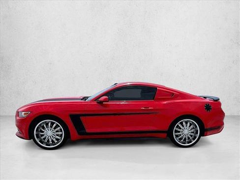 Used 2017 Ford Mustang Coupe RWD image 6