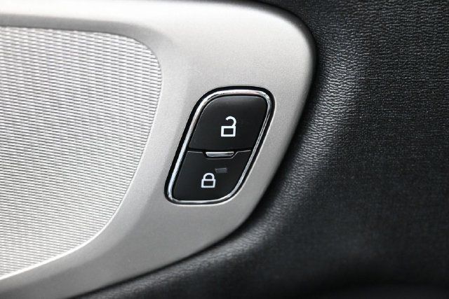 Certified 2025 Ford Expedition Active AWD/4WD image 15