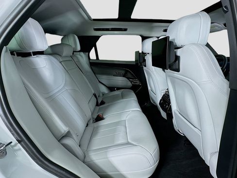 Used 2023 Land Rover Range Rover Sport SE image 30