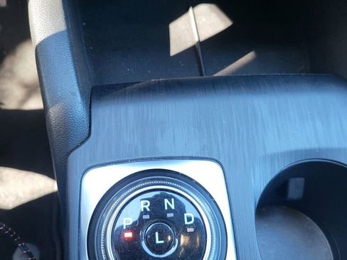 Used 2025 Ford Escape ST-Line image 9