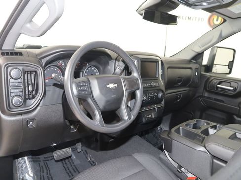 Used 2024 Chevrolet Silverado 2500 Custom AWD/4WD image 23