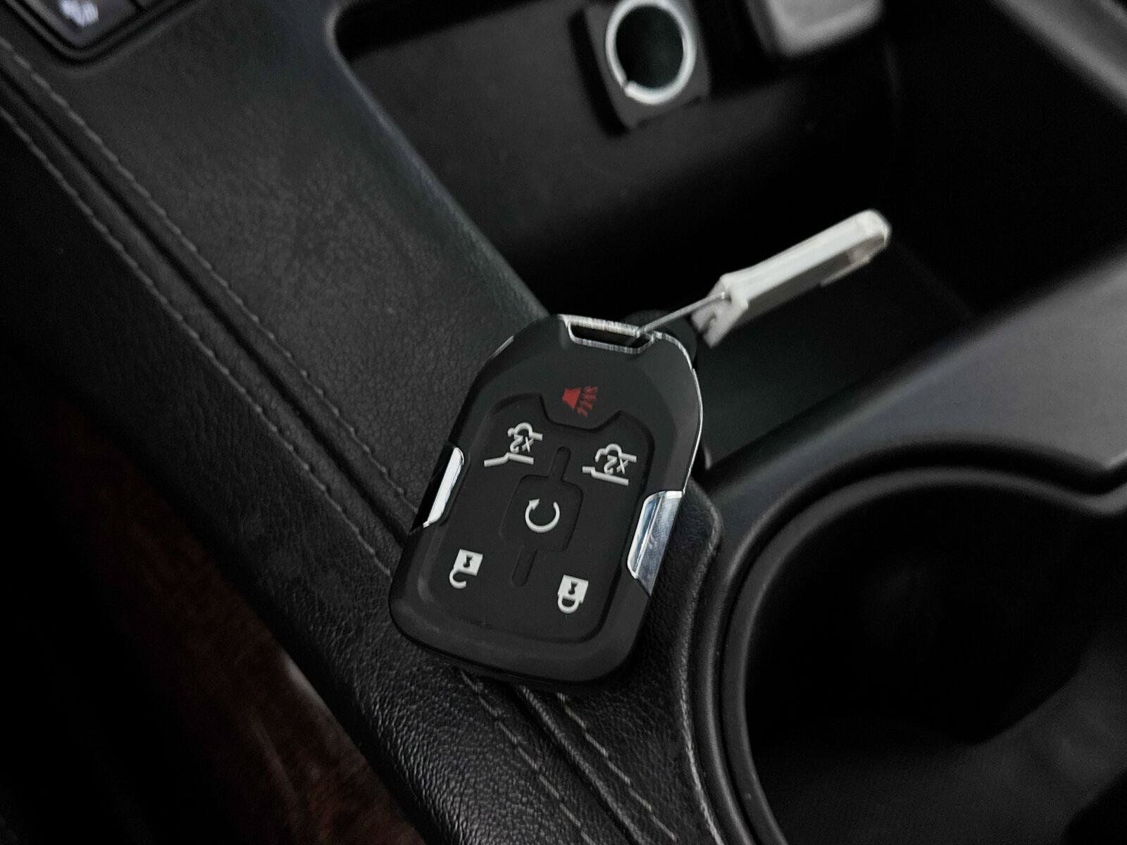 Used 2018 GMC Yukon SLT AWD/4WD image 35