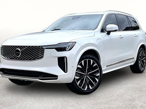 New 2026 Volvo XC90 T8 Ultra w/ Protection Package Premier AWD/4WD image 2