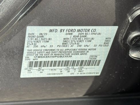 Used 2023 Ford Explorer ST-Line w/ Class IV Trailer Tow Package AWD/4WD image 25