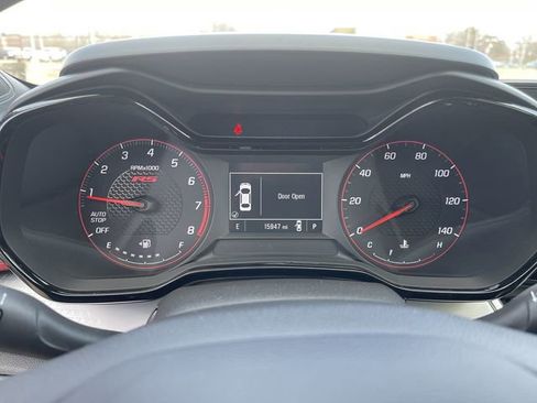 Used 2024 Chevrolet Trax RS w/ Sunroof Package image 18