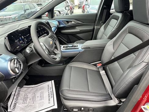 New 2026 Chevrolet Equinox EV LT image 11