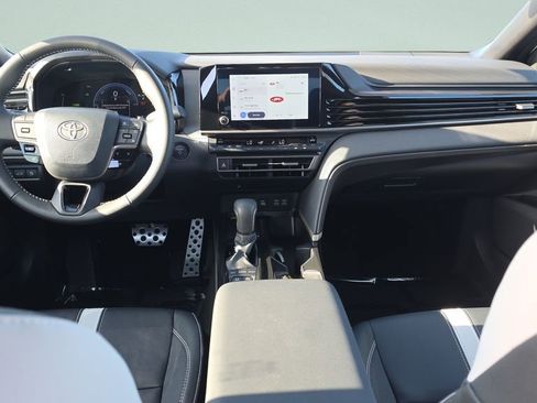Used 2026 Toyota Camry SE FWD image 19