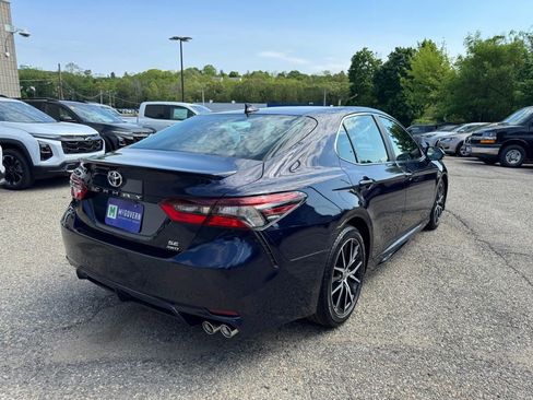 Used 2021 Toyota Camry SE AWD/4WD image 6