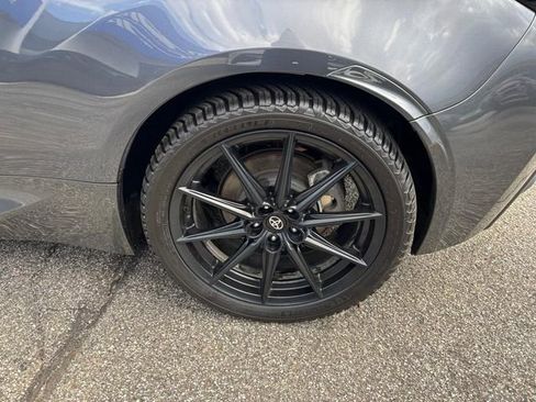 Used 2023 Toyota GR86 Premium w/ ALL Weather Mat Package (TMS) image 30
