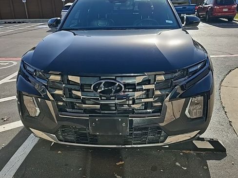 Certified 2023 Hyundai Santa Cruz Limited w/ Winter Package image 2