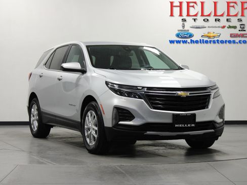 Used 2022 Chevrolet Equinox LT FWD image 1