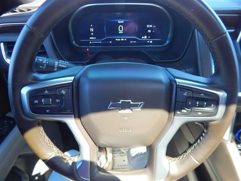 Used 2023 Chevrolet Tahoe Z71 AWD/4WD image 32