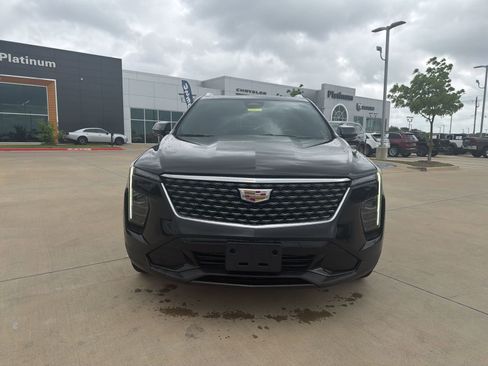 Used 2024 Cadillac XT4 Premium Luxury w/ Cold Weather Package image 8