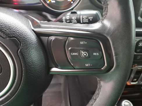 Used 2022 Jeep Wrangler Sport AWD/4WD image 23