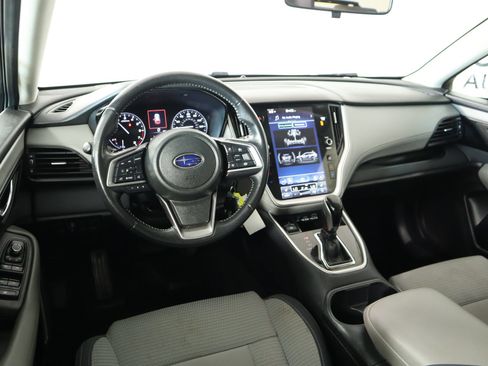 Used 2023 Subaru Outback Premium AWD/4WD image 2