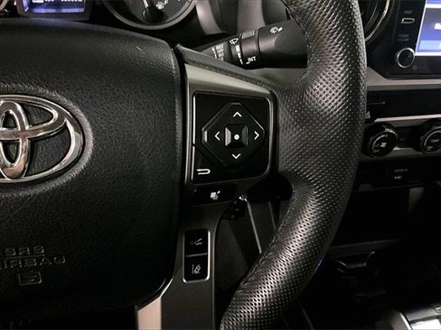 Used 2020 Toyota Tacoma SR5 image 22