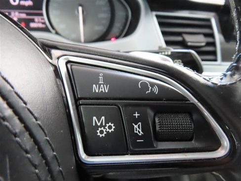 Used 2017 Audi S8 Plus AWD/4WD image 21