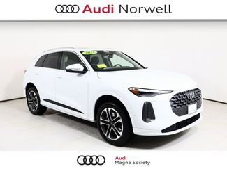 Used 2025 Audi Q5 Premium w/ Convenience Package video 1